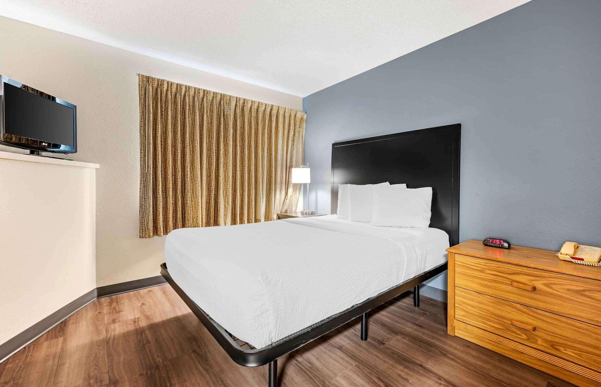 Extended Stay America Suites - Cincinnati - Blue Ash - Reed Hartman Exterior photo